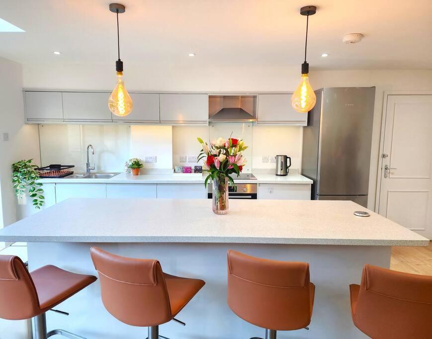 Hutchcomb Villa, 4 Bed Luxury House,Oxford+Parking Exterior foto